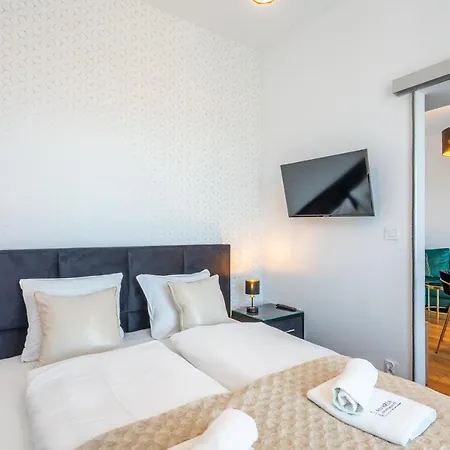 Ambria Apartments Platan Tower Swinoujscie Exterior photo