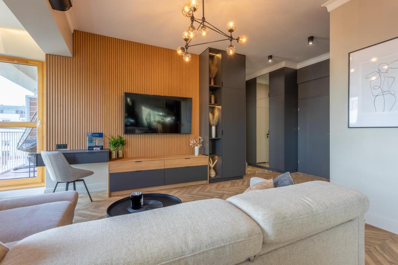 Ambria Platan Tower *