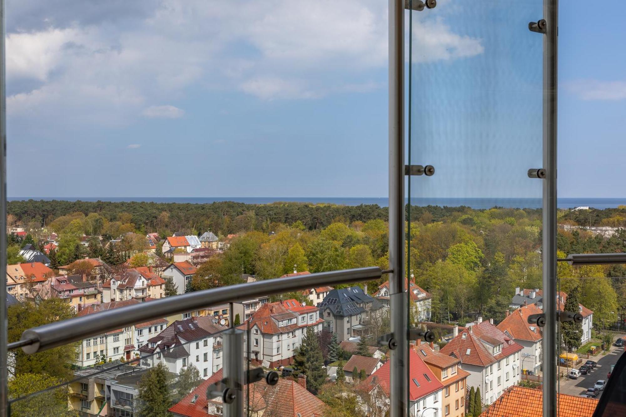 Apartment Ambria Platan Tower Swinoujscie