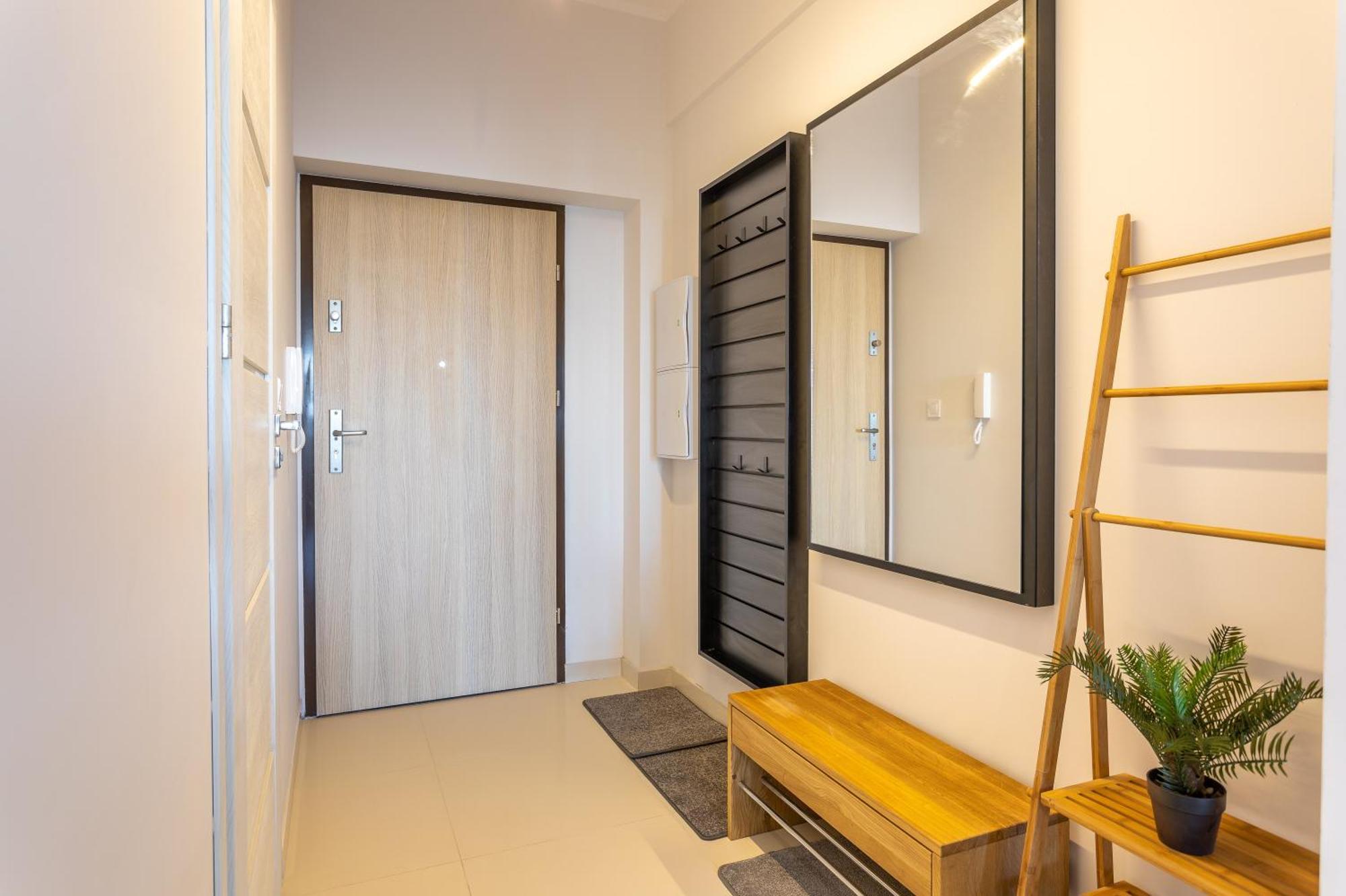 Ambria Platan Tower Apartment *